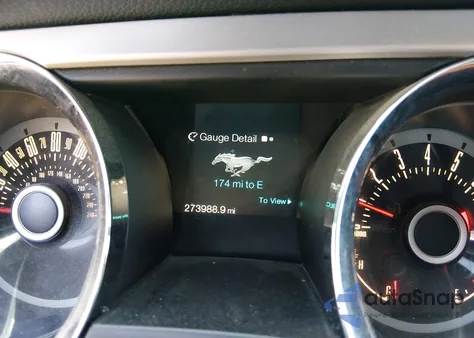 2013 Ford Mustang V6 Premium from USA, damaged, VIN 1ZVBP8AM0D5224931